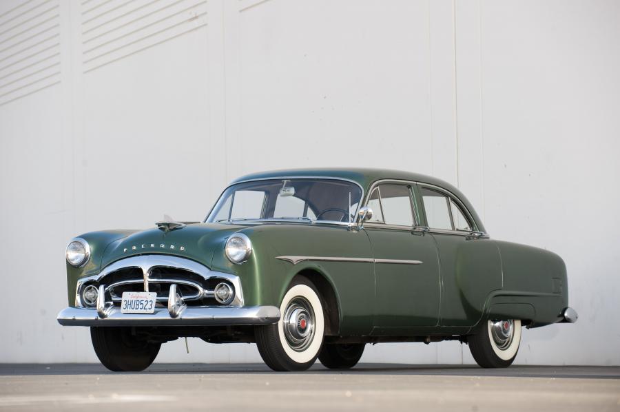  Packard 200 Sedan 1951 года  (фото 11 из 19)